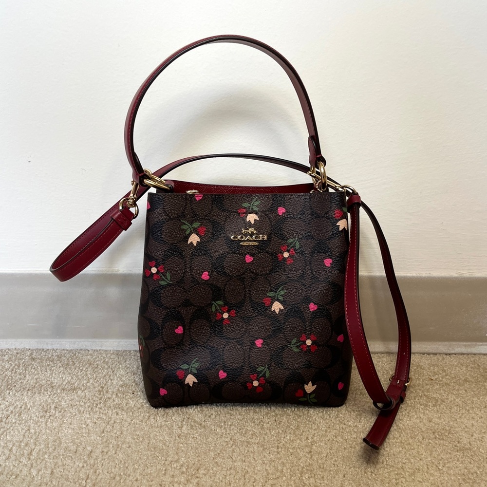 Coach Brown and Red Women's Bag